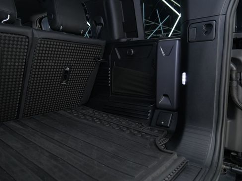 Used 2023 Land Rover Defender 110 V8 image 43