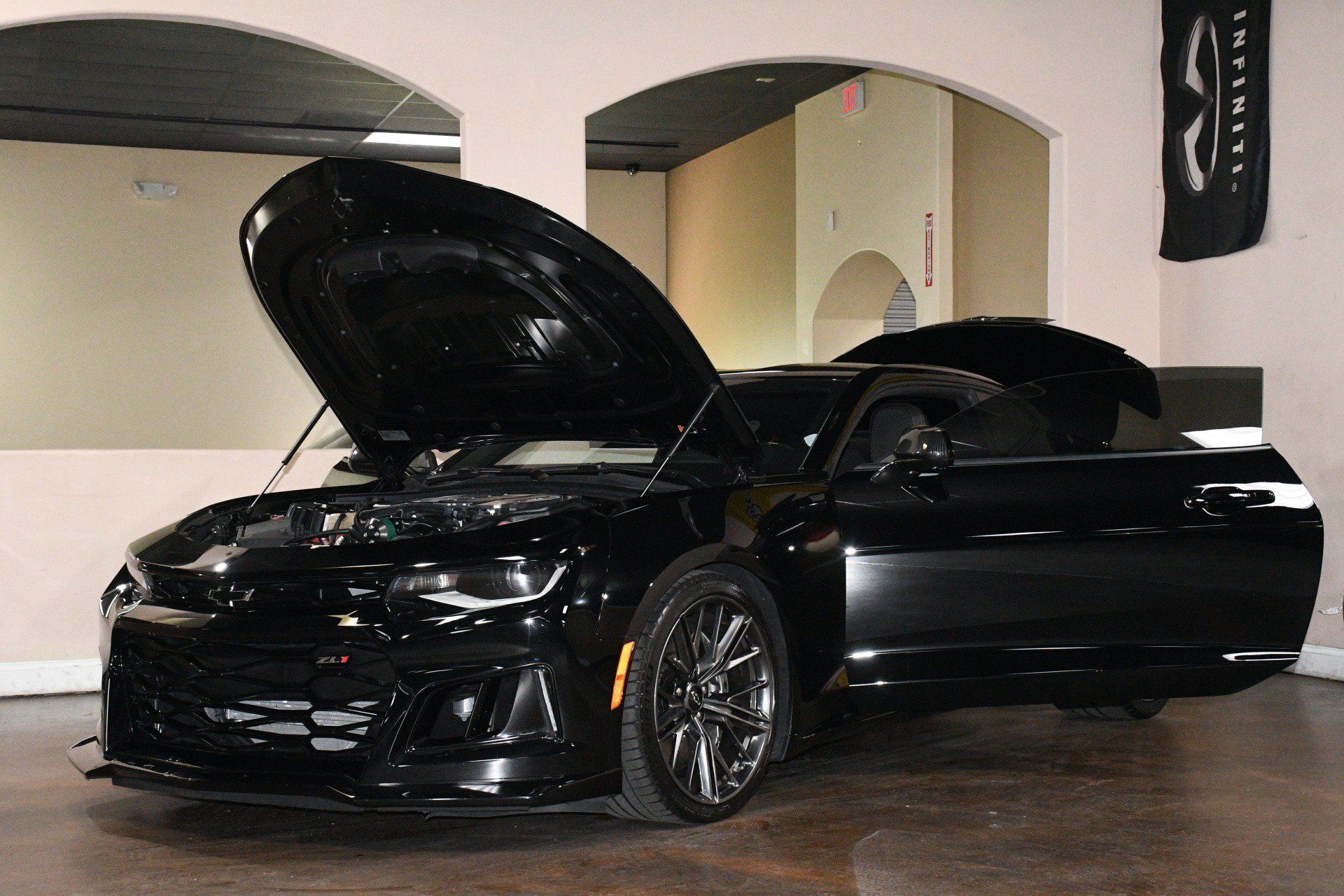 Used 2020 Chevrolet Camaro ZL1 RWD image 90