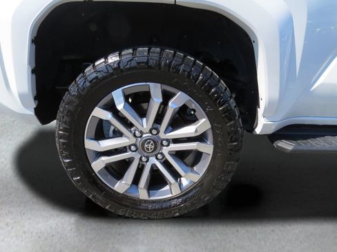 Used 2026 Toyota 4Runner Limited AWD/4WD image 12