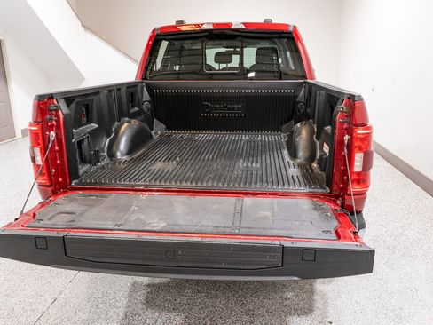 Used 2022 Ford F150 XLT w/ Equipment Group 302A High image 11