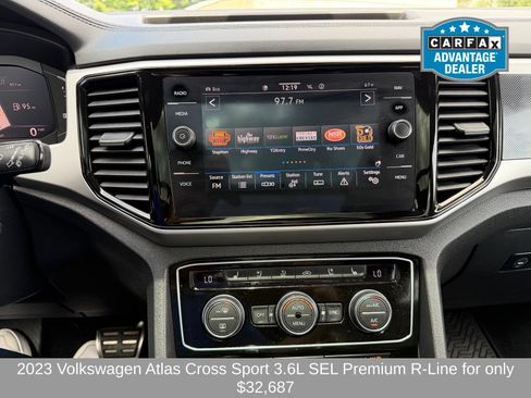 Used 2023 Volkswagen Atlas Cross Sport SEL Premium R-Line AWD/4WD image 17