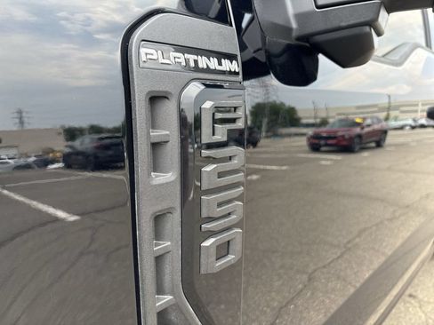 Used 2026 Ford F250 Platinum w/ FX4 Off-Road Package AWD/4WD image 37