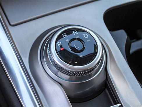 Used 2022 Ford Explorer XLT w/ Equipment Group 202A image 26