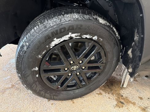 Used 2025 Toyota Tundra SR5 w/ SR5 Convenience Package image 4