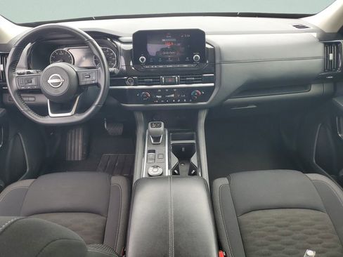 Used 2024 Nissan Pathfinder SV AWD/4WD image 11