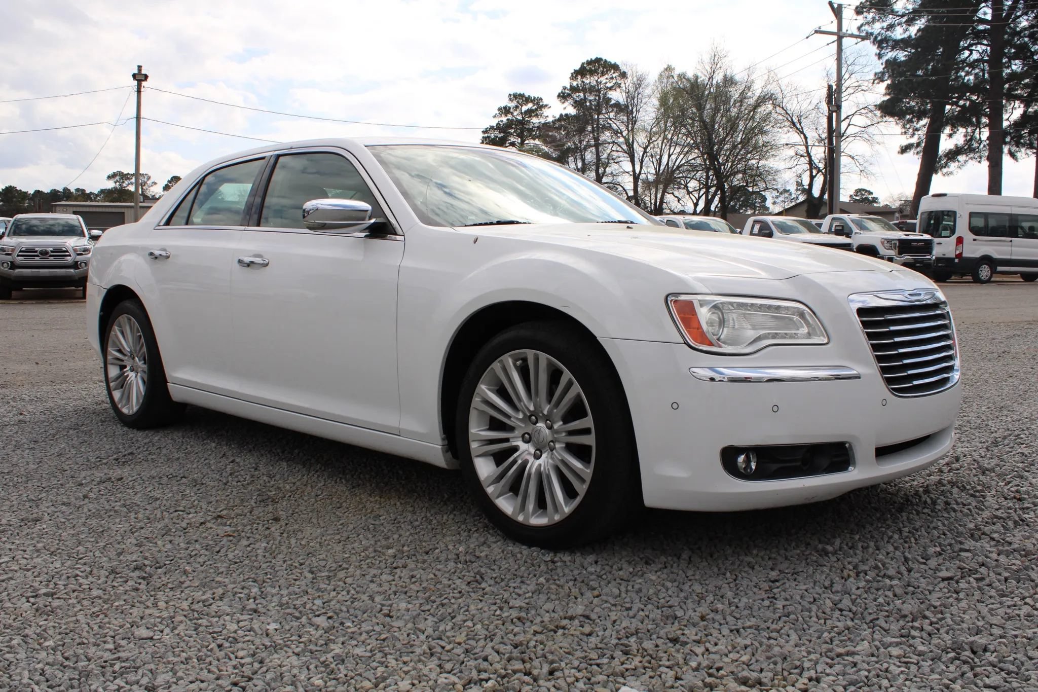 Used 2011 Chrysler 300 Limited w/ Sound Group RWD image 6