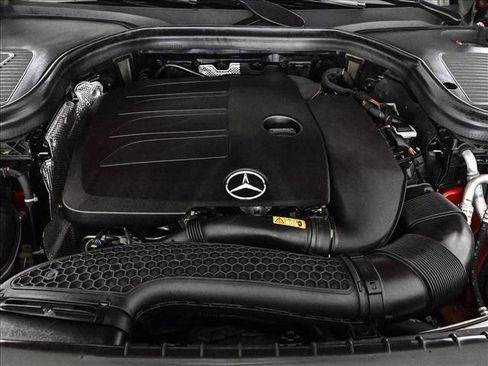 Used 2021 Mercedes-Benz GLC 300 4MATIC image 25