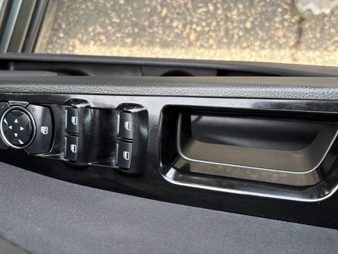 Used 2016 Ford Fusion SE image 16