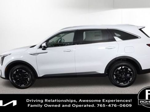 New 2026 Kia Sorento S w/ S Panoramic Sunroof Package image 5