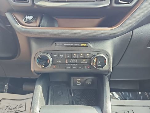 Used 2023 Ford Bronco Sport Outer Banks w/ Tech Package AWD/4WD image 23