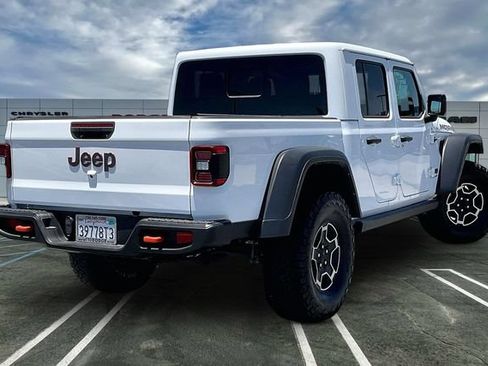 Used 2023 Jeep Gladiator Mojave w/ LED Lighting Group AWD/4WD image 13