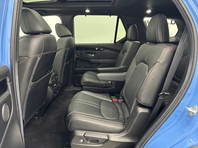 Used 2025 Honda Pilot TrailSport image 30