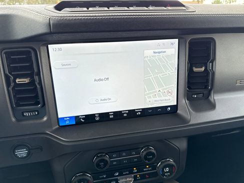 New 2025 Ford Bronco Badlands image 10