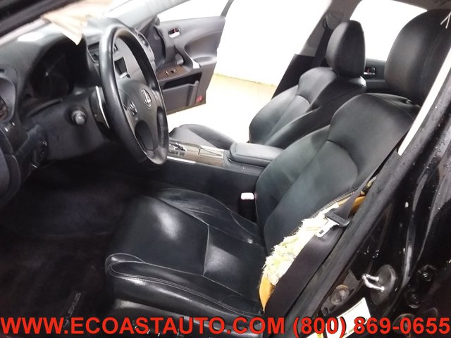 Used 2009 Lexus IS 350 w/ Premium Pkg RWD image 10