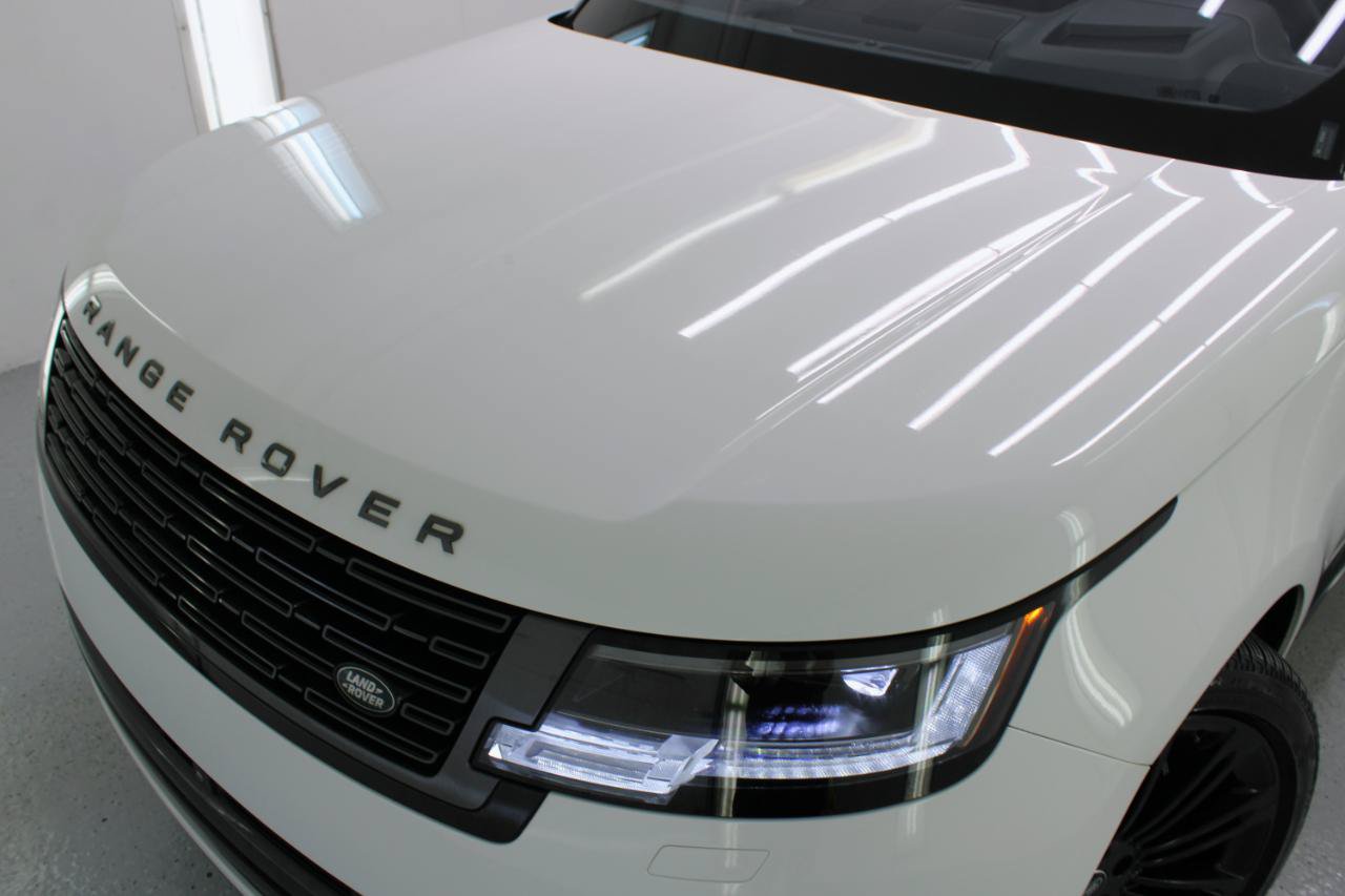 Used 2022 Land Rover Range Rover Long Wheelbase SE AWD/4WD image 17