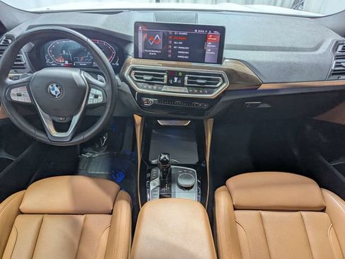Used 2023 BMW X4 xDrive30i w/ Premium Package AWD/4WD image 6