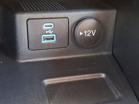 Used 2022 Ford Escape SE w/ Cold Weather Package AWD/4WD image 25