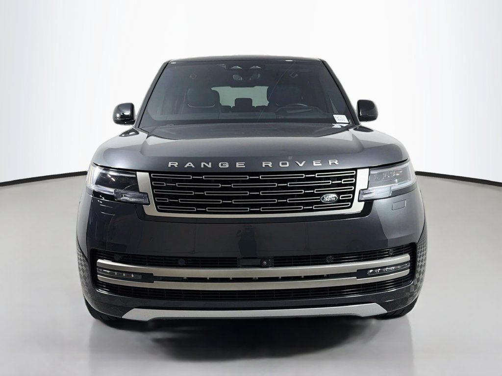 Certified 2025 Land Rover Range Rover SE AWD/4WD image 2