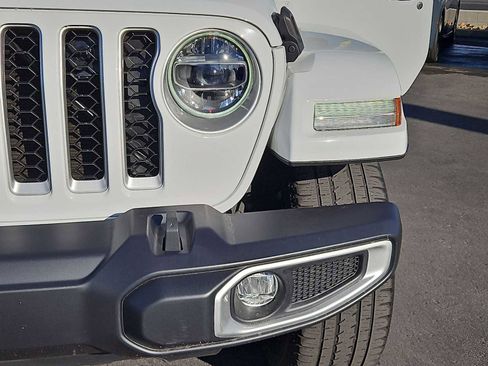 Used 2021 Jeep Wrangler Unlimited Sahara w/ Cold Weather Group image 11