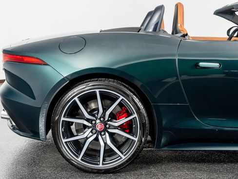 Used 2023 Jaguar F-TYPE R image 12