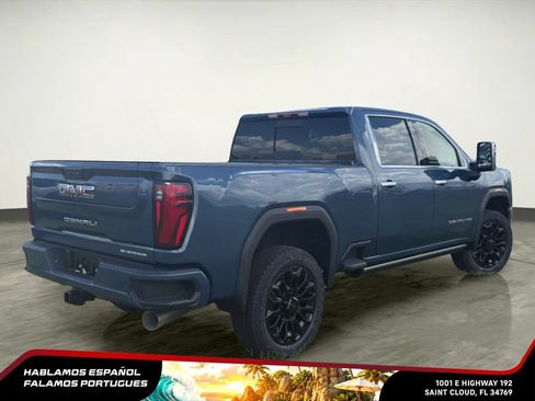 New 2026 GMC Sierra 2500 Denali w/ Denali Reserve Package AWD/4WD image 7