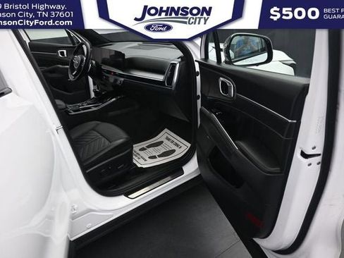 Used 2024 Kia Sorento SX Prestige AWD/4WD image 15
