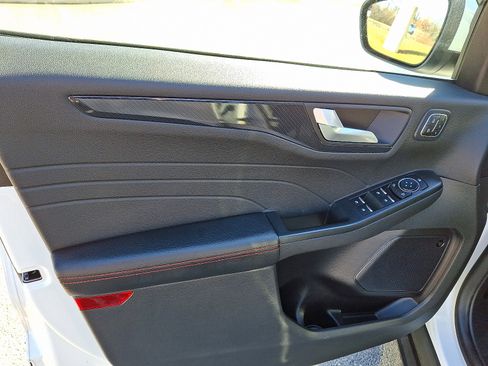 Certified 2023 Ford Escape ST-Line Select w/ Tech Pack #2 image 12