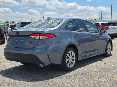 Used 2026 Toyota Corolla LE FWD image 5