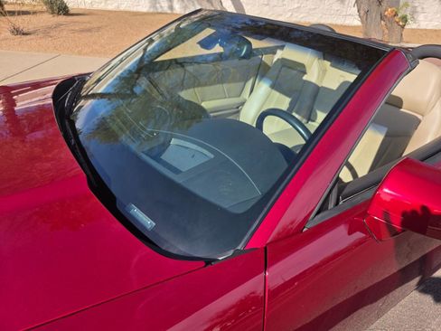 Used 2007 Cadillac XLR V image 10