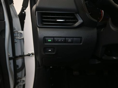 Used 2024 Nissan Sentra S FWD image 12