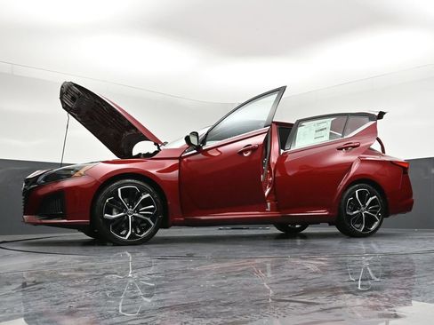 New 2026 Nissan Altima 2.5 SR FWD image 37