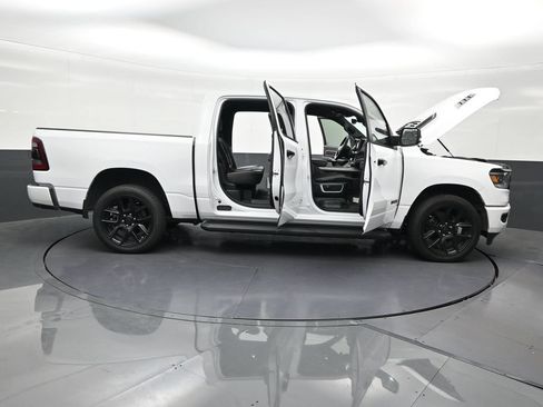 Used 2024 RAM 1500 Laramie AWD/4WD image 33