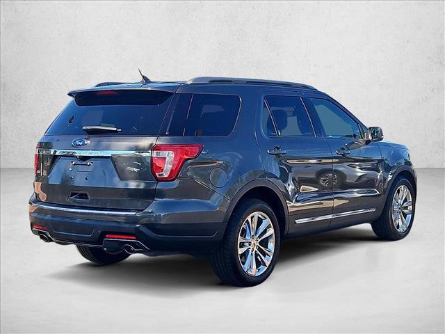 Used 2018 Ford Explorer XLT w/ Equipment Group 202A FWD image 8