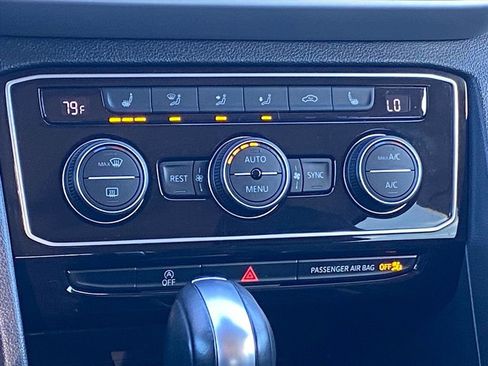 Certified 2023 Volkswagen Atlas SE image 9