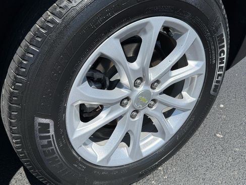 Used 2019 Chevrolet Equinox LT image 16