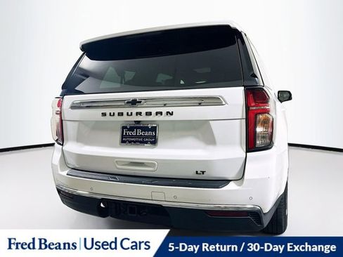 Used 2022 Chevrolet Suburban LT w/ LT Signature Plus Package image 8