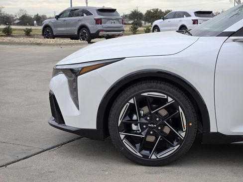 New 2026 Kia K4 GT-Line w/ GT-Line Sunroof Package FWD image 5