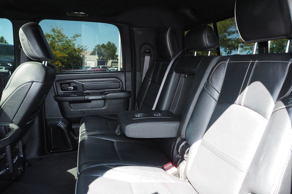 Used 2022 RAM 2500 Limited AWD/4WD image 16