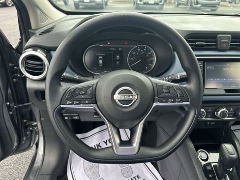 Used 2023 Nissan Versa SV FWD image 20