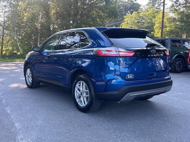 Used 2024 Ford Edge SEL AWD/4WD image 7