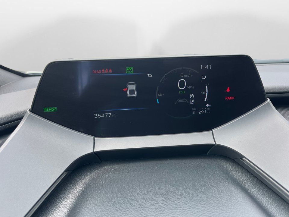 Used 2025 Toyota Prius Plug-In Hybrid FWD image 14