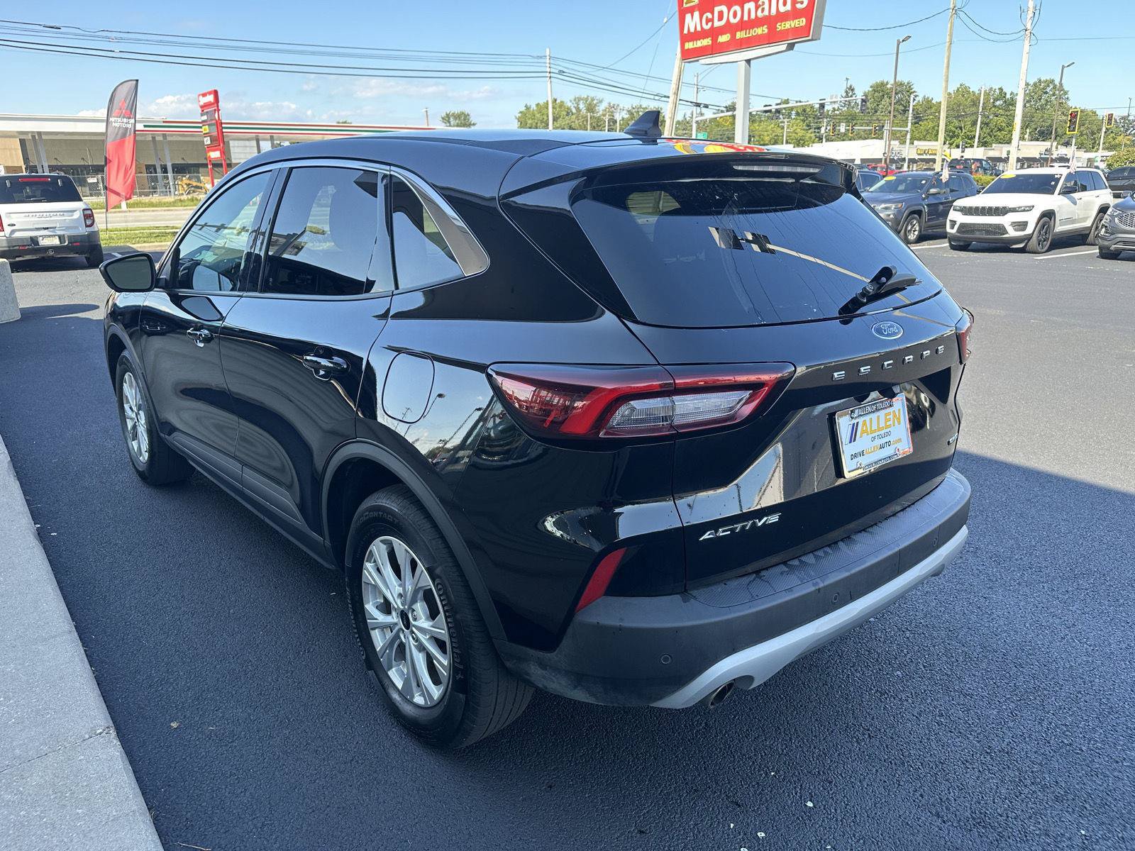 Used 2023 Ford Escape Active w/ Tech Pack #2 AWD/4WD image 8