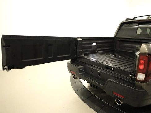 Used 2023 Honda Ridgeline RTL-E image 39