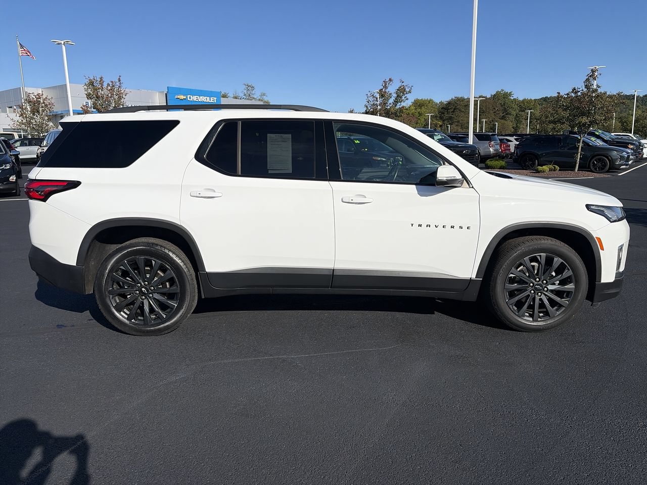 Used 2023 Chevrolet Traverse RS AWD/4WD image 8
