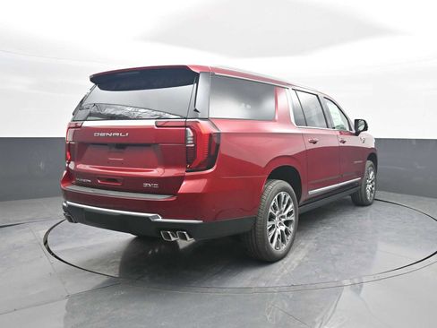 New 2026 GMC Yukon XL Denali w/ Denali Reserve Package AWD/4WD image 7