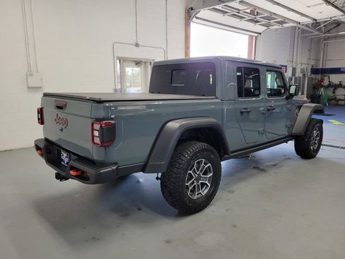 Used 2025 Jeep Gladiator Mojave w/ Safety Group image 6