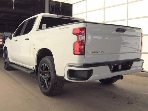Used 2023 Chevrolet Silverado 1500 Custom AWD/4WD image 7