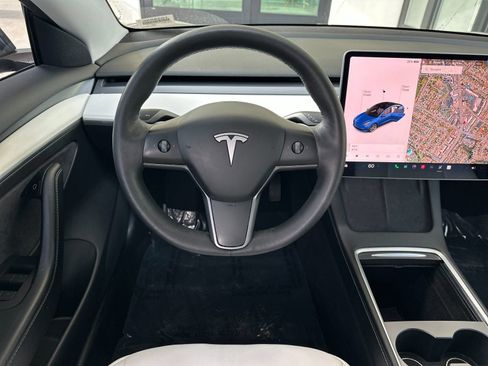 Used 2021 Tesla Model 3 Standard Range Plus image 15