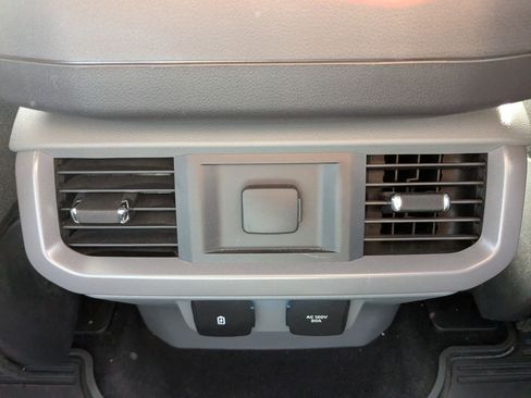 Used 2024 Ford F150 Lightning XLT image 28