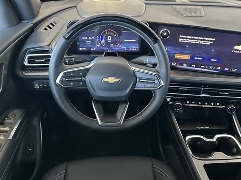 New 2026 Chevrolet Traverse LT w/ Enhanced Driving Package AWD/4WD image 16
